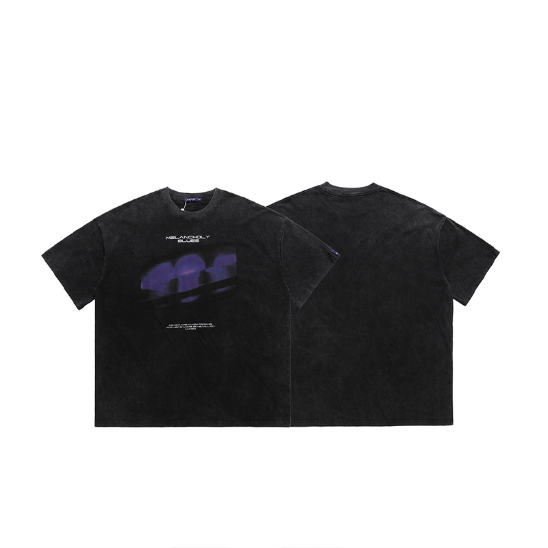 American style washed and distressed off-shoulder T-shirt 13